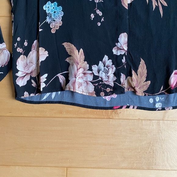 NWT Johnny Was Taos Black Floral Button Down - Picture 10 of 13